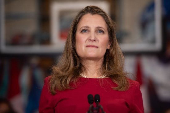 加拿大总理之位有力竞争者Freeland：呼吁被特朗普针对的国家召开峰会